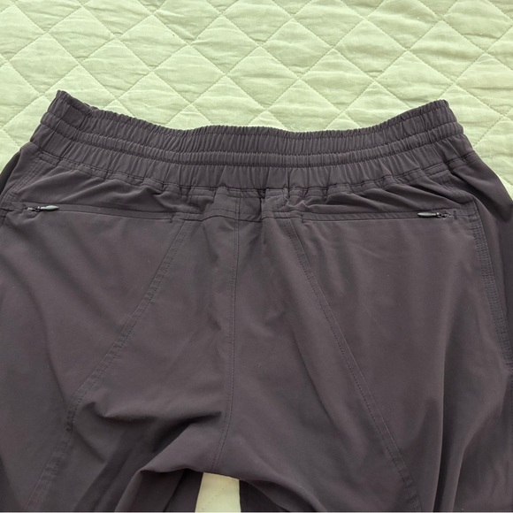Athleta Purple joggers size 6 EUC - Picture 6 of 8
